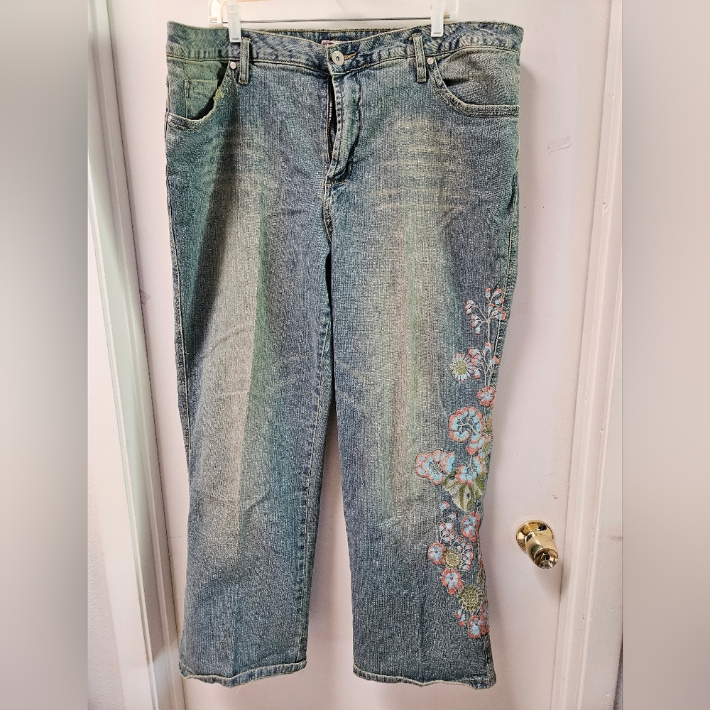 Faded Glory plus size 24 jeans with floral flower decoration on one leg